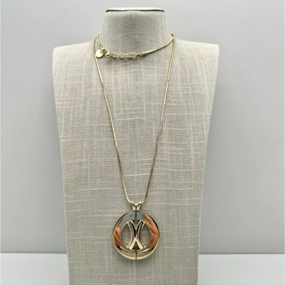 White House Black Market Necklace Modern Pendant Gold Tone Long Chain 28" NWOT